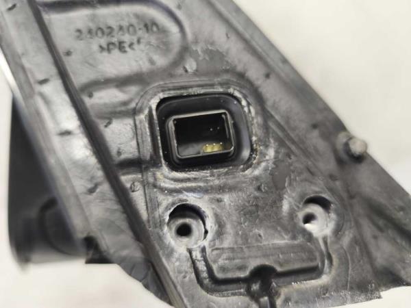 RETRO GAUCHE ELECTRIQUE BMW   - Vue 3